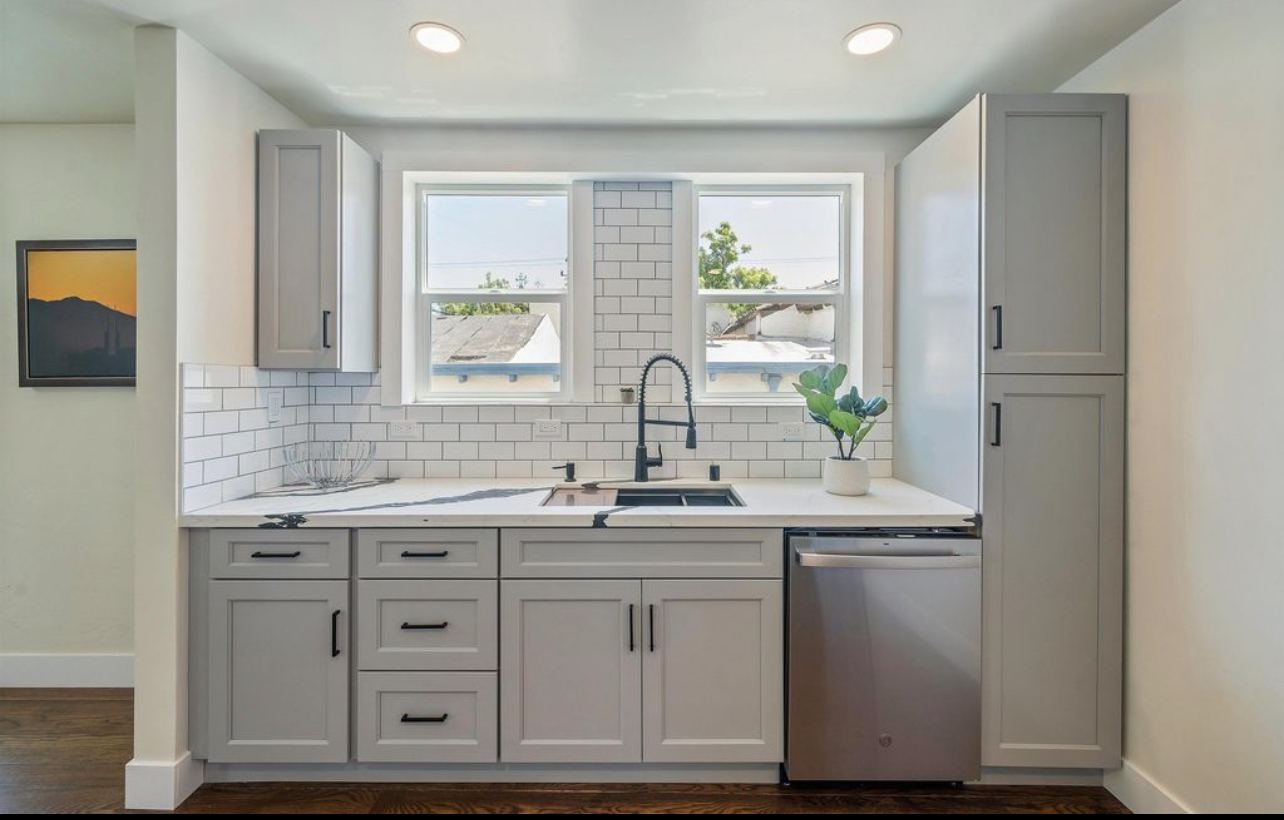 Professionally cleaned kitchen with subway tile